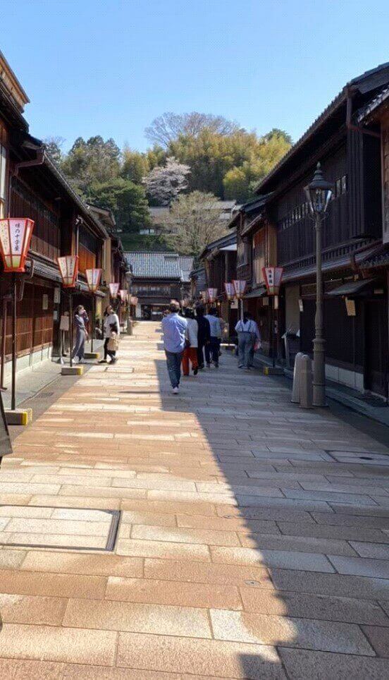 ひがし茶屋街へ